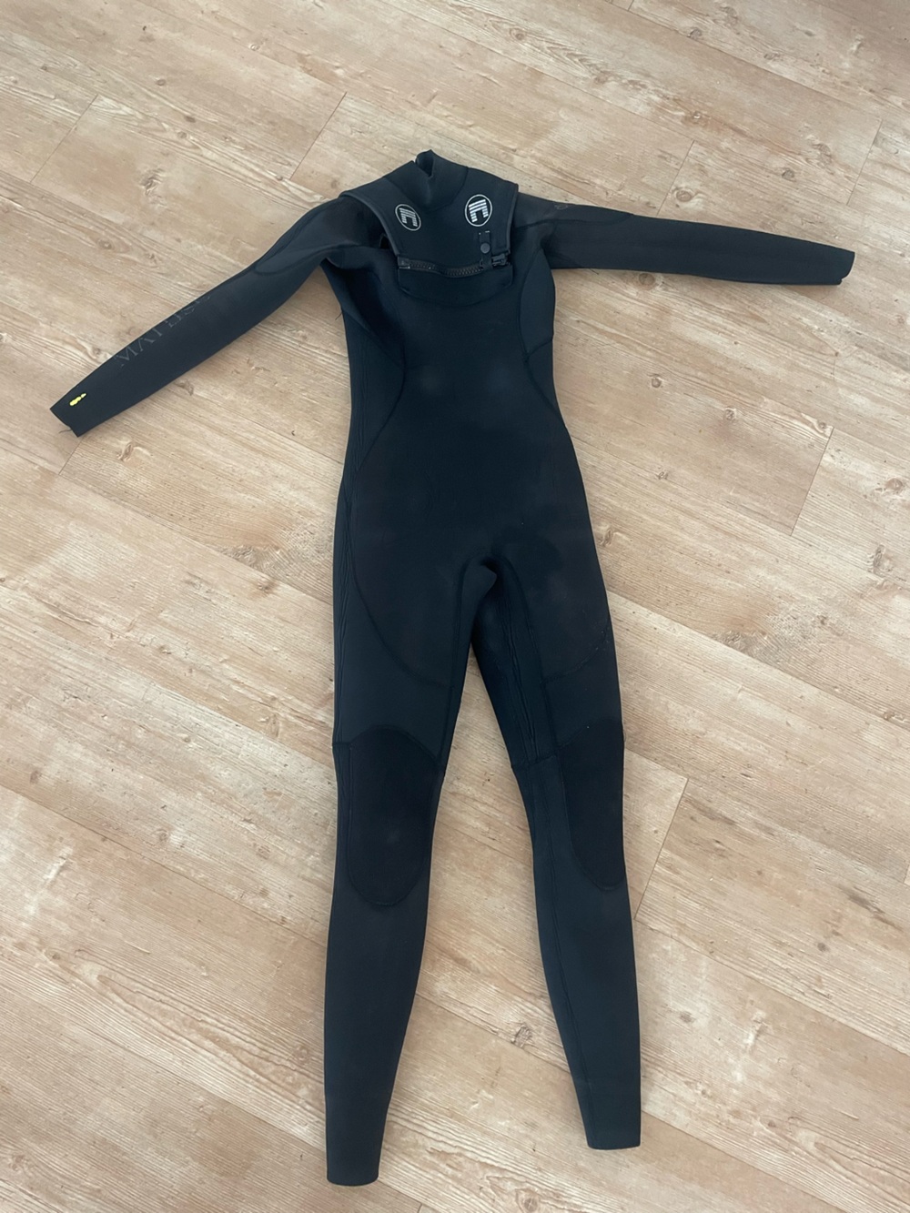 Matuse Women’s D’Arc 4/3 Wetsuit size 8T